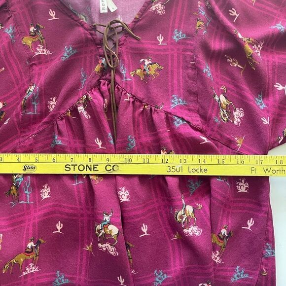 Roper Women's Peasant Blouse, Western Print with Leather Lace Neckline - Picture 7 of 10